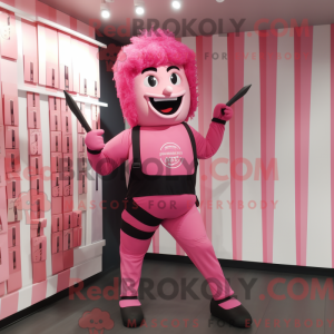 Pink Knife Thrower maskot...