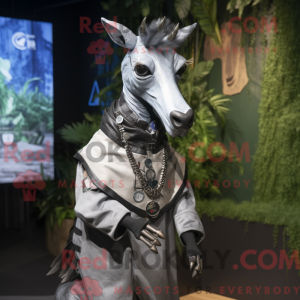 Sølv Okapi-maskotdraktfigur...