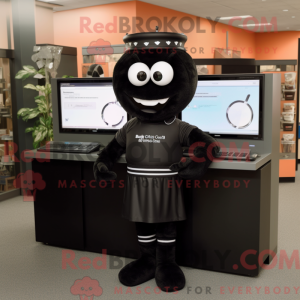 Svart datormaskotdraktfigur...