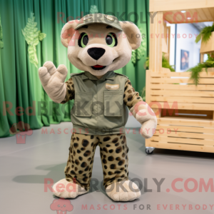 Olive Leopard maskot...