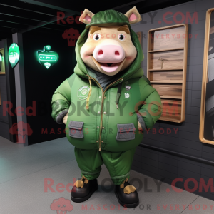 Forest Green Pig maskot...