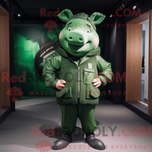 Forest Green Pig maskot...