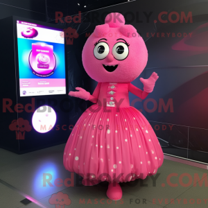 Pink Raspberry maskot...