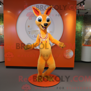 Orange kænguru maskot...