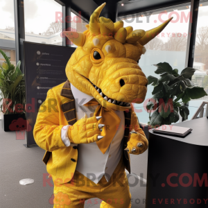 Geel Triceratops...