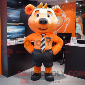 Orange Sow Maskottchen...