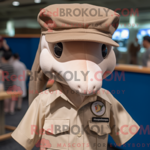 Tan Dolphin maskot kostume...