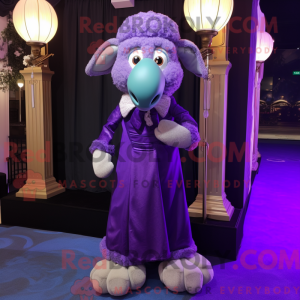 Lilla får maskot kostume...