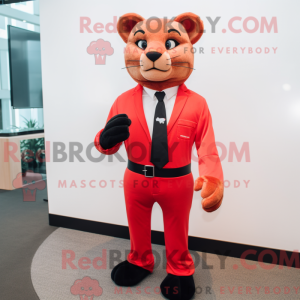 Röd Puma-maskotdraktfigur...