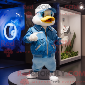 Sky Blue Goose maskot...