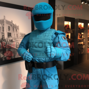 Postava maskota Cyan Gi Joe...