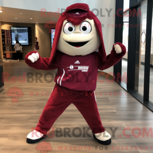 Maroon Momentum maskot...