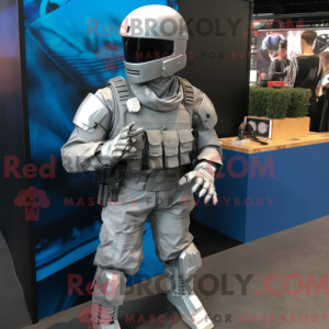 Sølv Para Commando maskot...