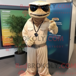 Tan Python-maskotdraktfigur...