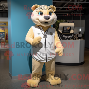 Krem Puma maskot...