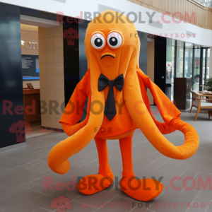 Orange blæksprutte maskot...