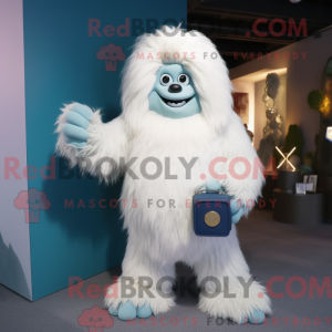 Personaggio mascotte Yeti...