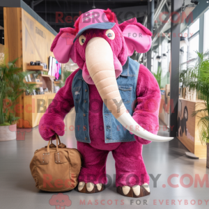 Magenta Mammoth maskot...