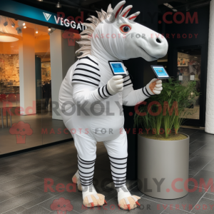 Bílá postava maskota Quagga...