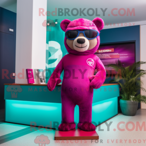 Magenta bamse maskot...