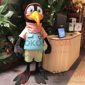 Peach Toucan maskot kostume...