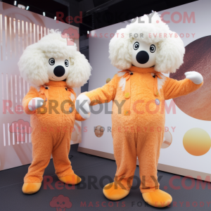 Postava maskota Peach Sheep...