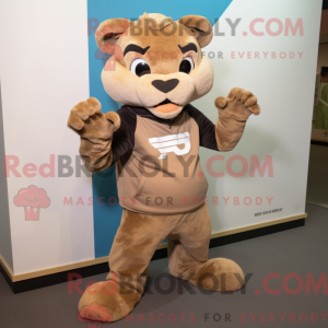 Hnědá postava maskota Puma...