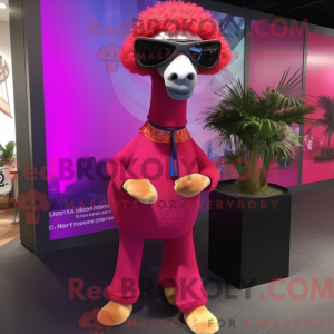 Magenta Camel maskot...