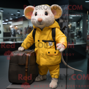 Mascotte de Rat jaune...