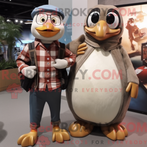 Tan Penguin Maskottchen...