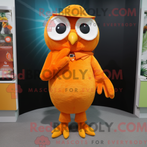 Orange Owl maskot...