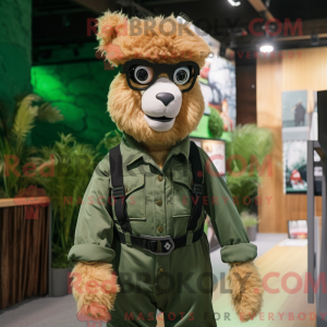 Forest Green Alpaca maskot...