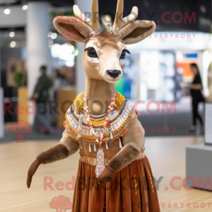 Tan Roe Deer máscara...