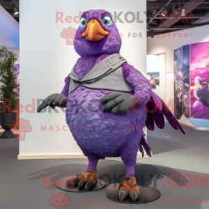 Purple Pigeon maskot...