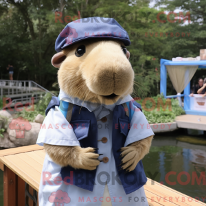 Creme Capybara maskot...