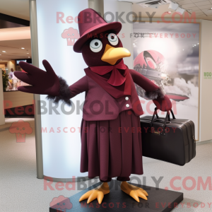 Postava maskota Maroon Crow...