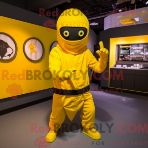 Gul Ninja maskot kostume...