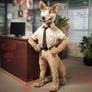 Tan Dingo maskot kostume...