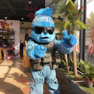Postava maskota Cyan Para...