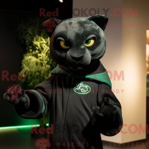 Forest Green Panther maskot...