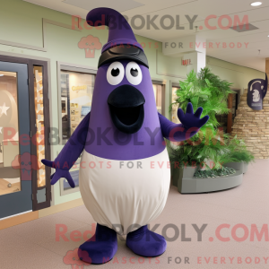 Navy Aubergine maskot...