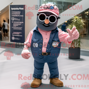 Pink Navy Seal maskot...