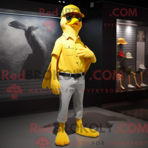 Mascotte de Pigeon jaune...