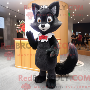 Postava maskota Black Fox...