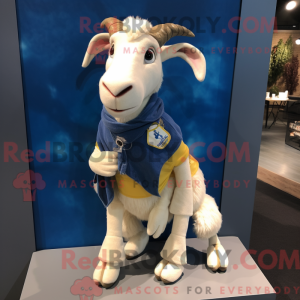 Personaggio mascotte capra...