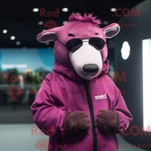 Magenta Tapir maskot...