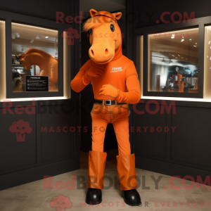 Orange Horse Maskottchen...