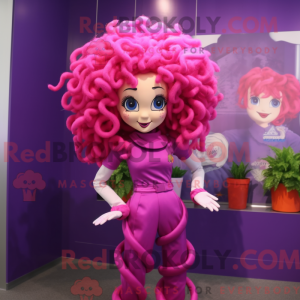 Magenta Medusa maskot...