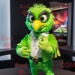 Figura de máscara de falcão...