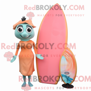 Postava maskota Peach...
